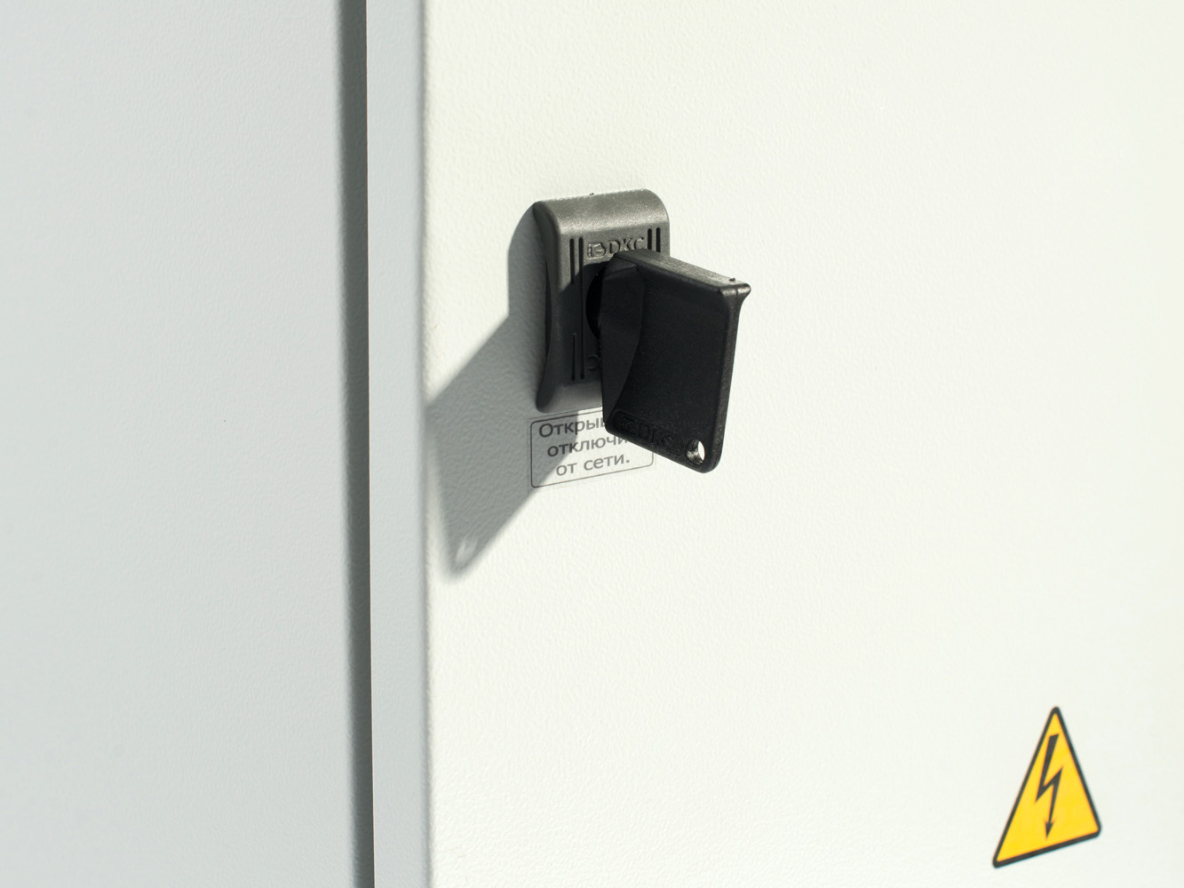 SKAT-UPS 600 IP65 Skat-ups 600 ups 220v 450w 2 external batteries. on-line sine wave enclosure ip65 Бастион  - Вид №3