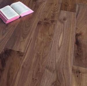 Массивная доска Magestik floor Под лаком (экзотика) (300-1820)x110x18мм Орех американский Натур (Гладкая) 300-1820х110 мм.