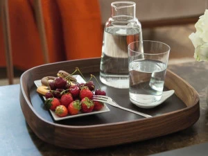 Porada Квадратный поднос из ореха Iron