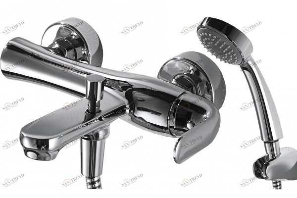 Смеситель для ванны с коротким изливом и аксессуарами FLOW F671105C-B bravat