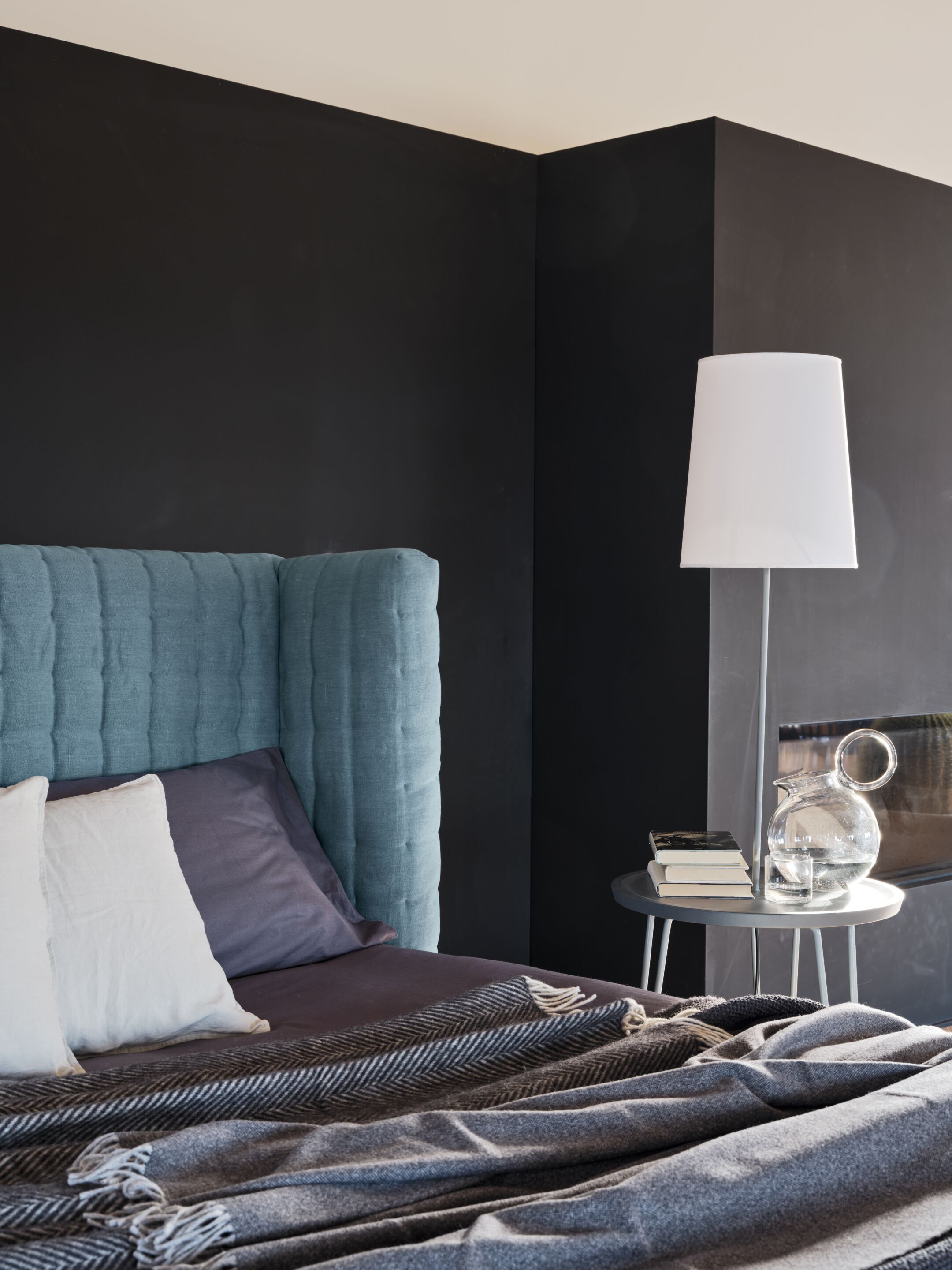 Съемная двуспальная кровать с капитонным изголовьем Gervasoni NEST ARCH-00122076