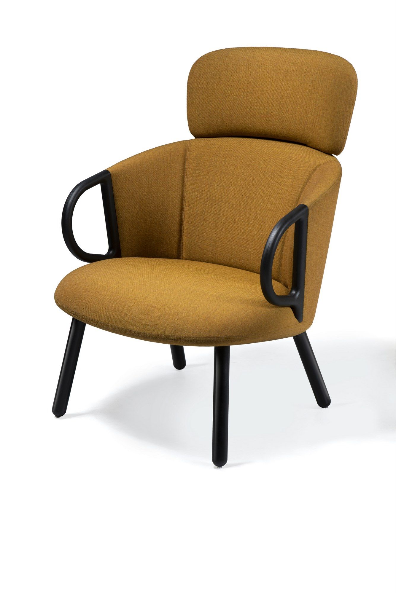 Мягкое тканевое кресло с подлокотниками и деревянной рамой GABER Cucaracha ARCH-00113391 - Вид №3