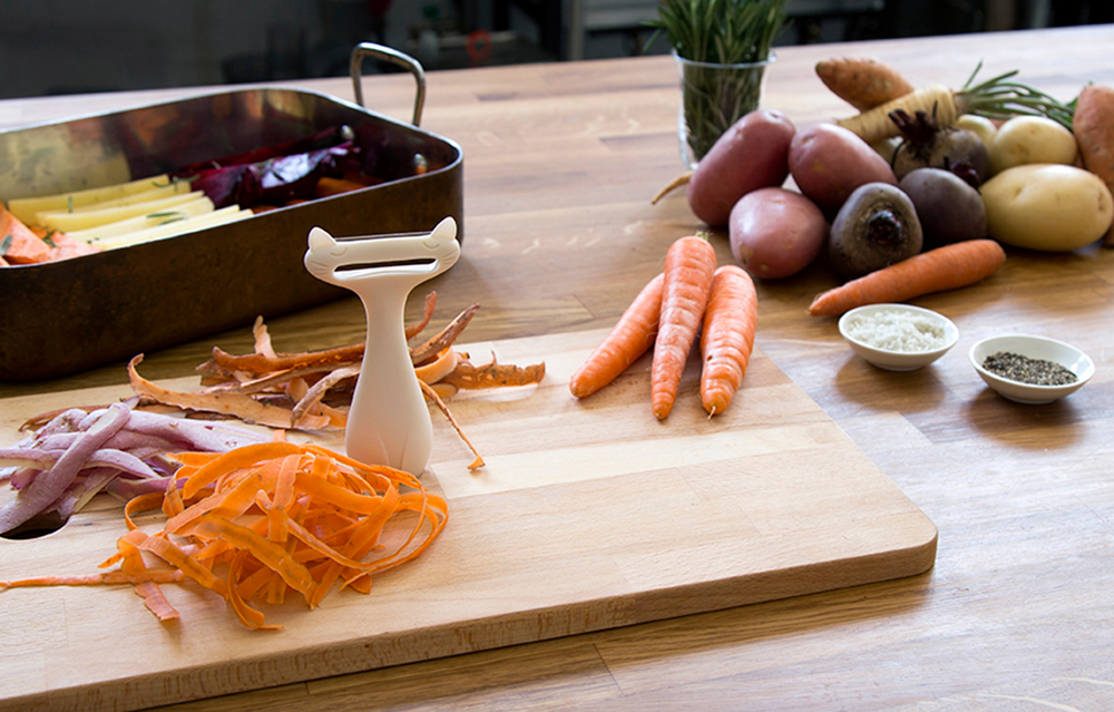 PE887 Пиллер для овощей catpeeler белый Peleg Design  - Вид №7