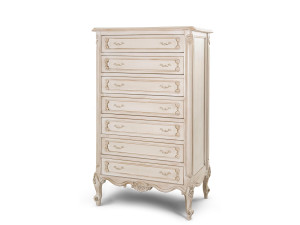 Деревянный комод