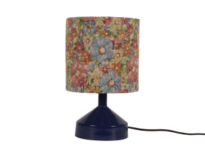 Металлическая настольная лампа