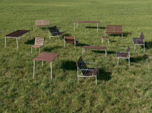 Садовая скамейка из ясеня со спинкой