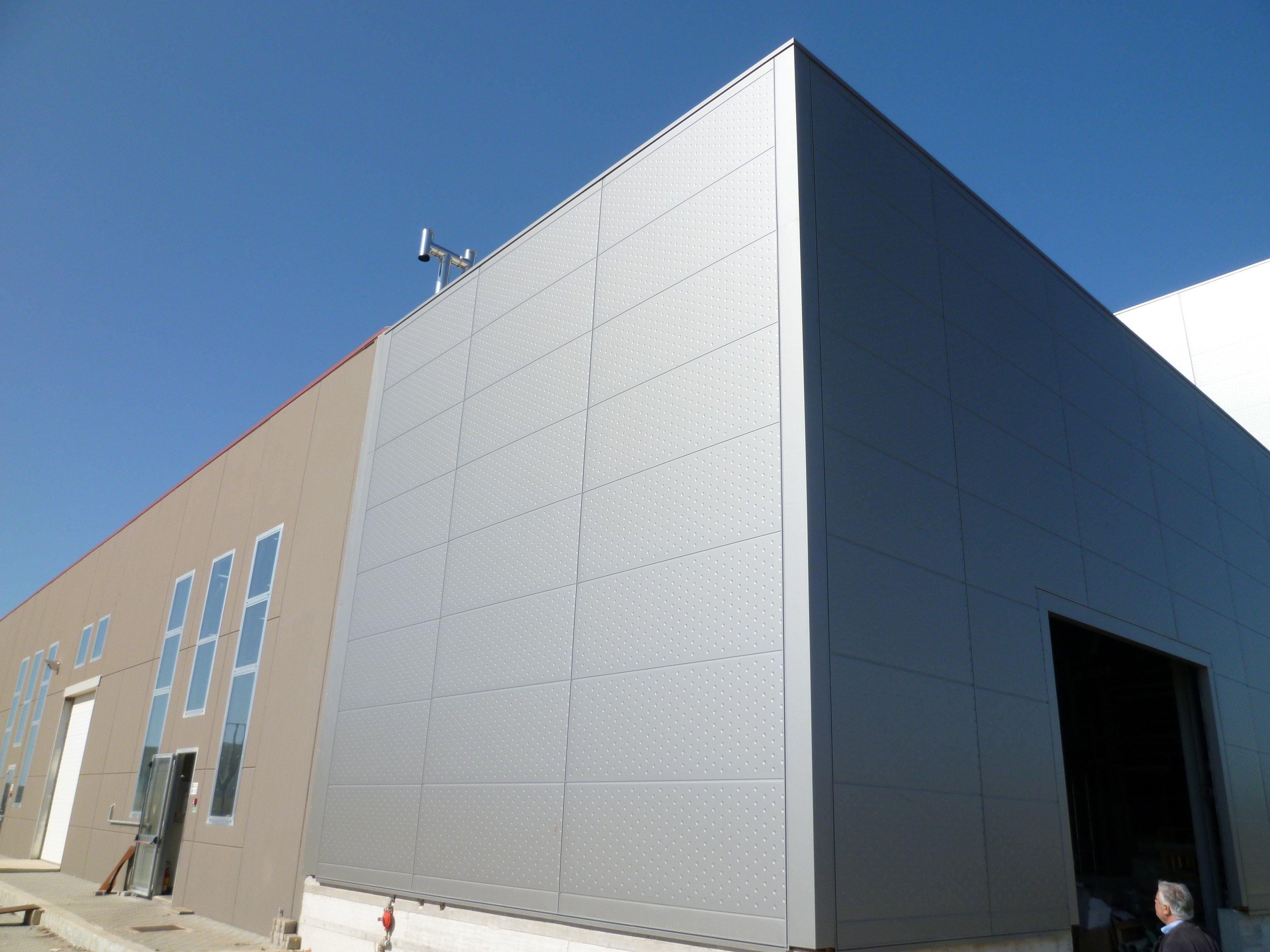 Изолированная металлическая панель для фасада ELCOM SYSTEM ТЕРМОПАРЕТЫ® ARCH-00063678 - Вид №103