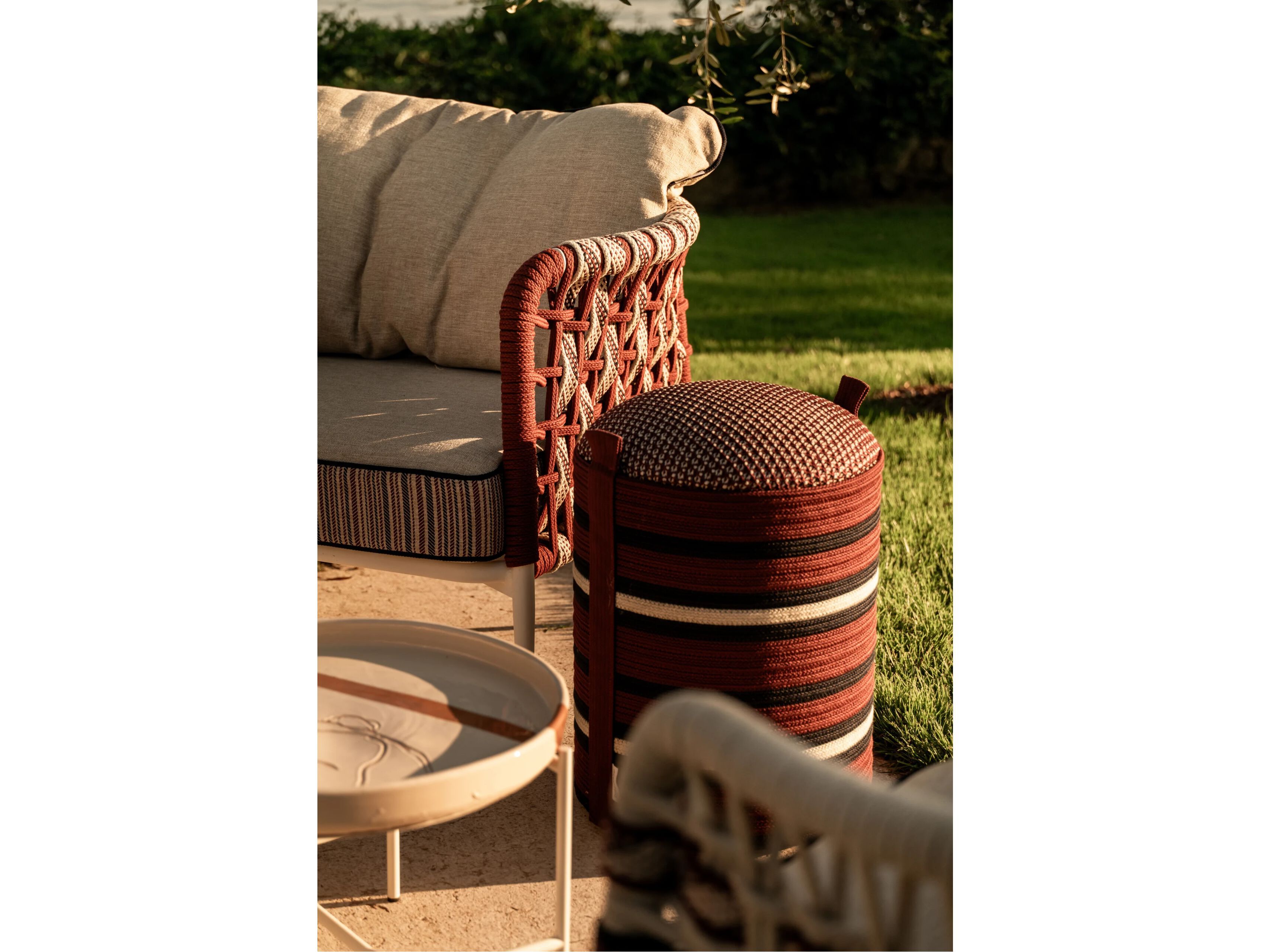 Ручная швейная наружная цилиндрическая пуфик Nodo Italia Antonio Marras + Nodo Italia ARCH-00069396 - Вид №22