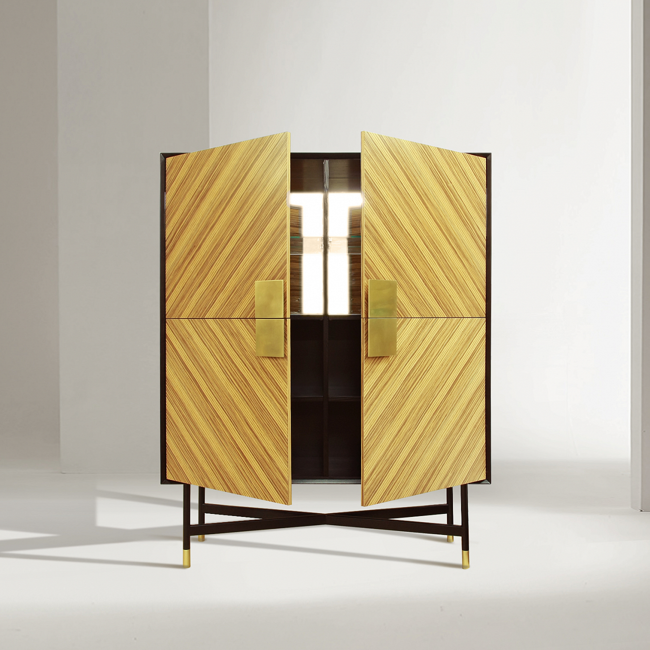 Барный шкаф с 2 дверцами зебрано Impala ACWD IMPALA 00-3981941 Бежевый  - Вид №1