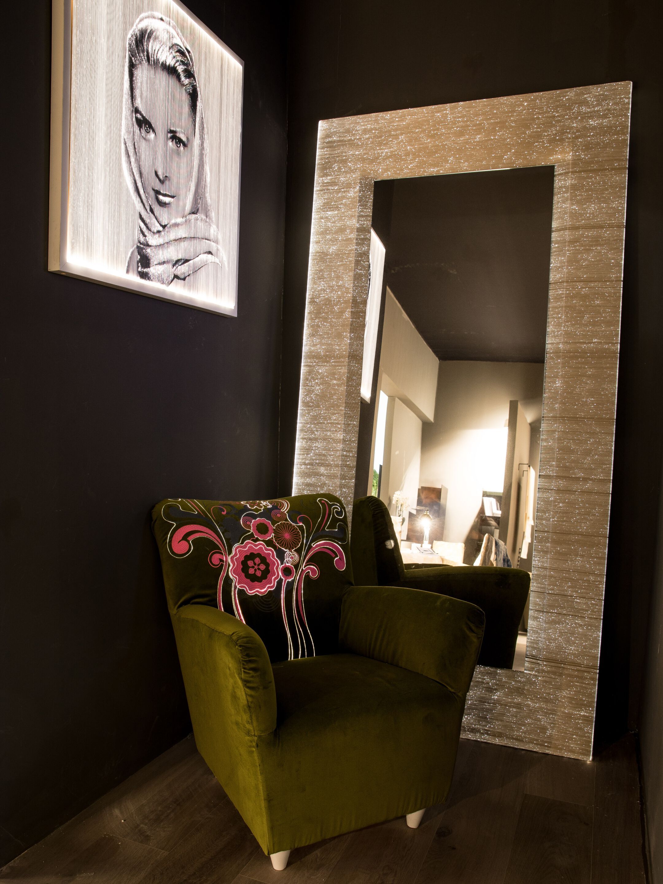 Тканевое зеркало со встроенным освещением DREAMLUX® Specchi ARCH-00031141 - Вид №1