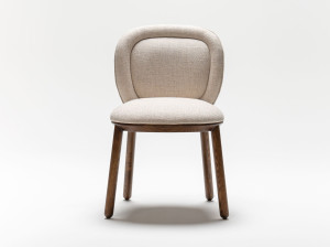 Тканевый стул