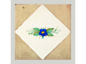 Пол / покрытие из глины ручной работы