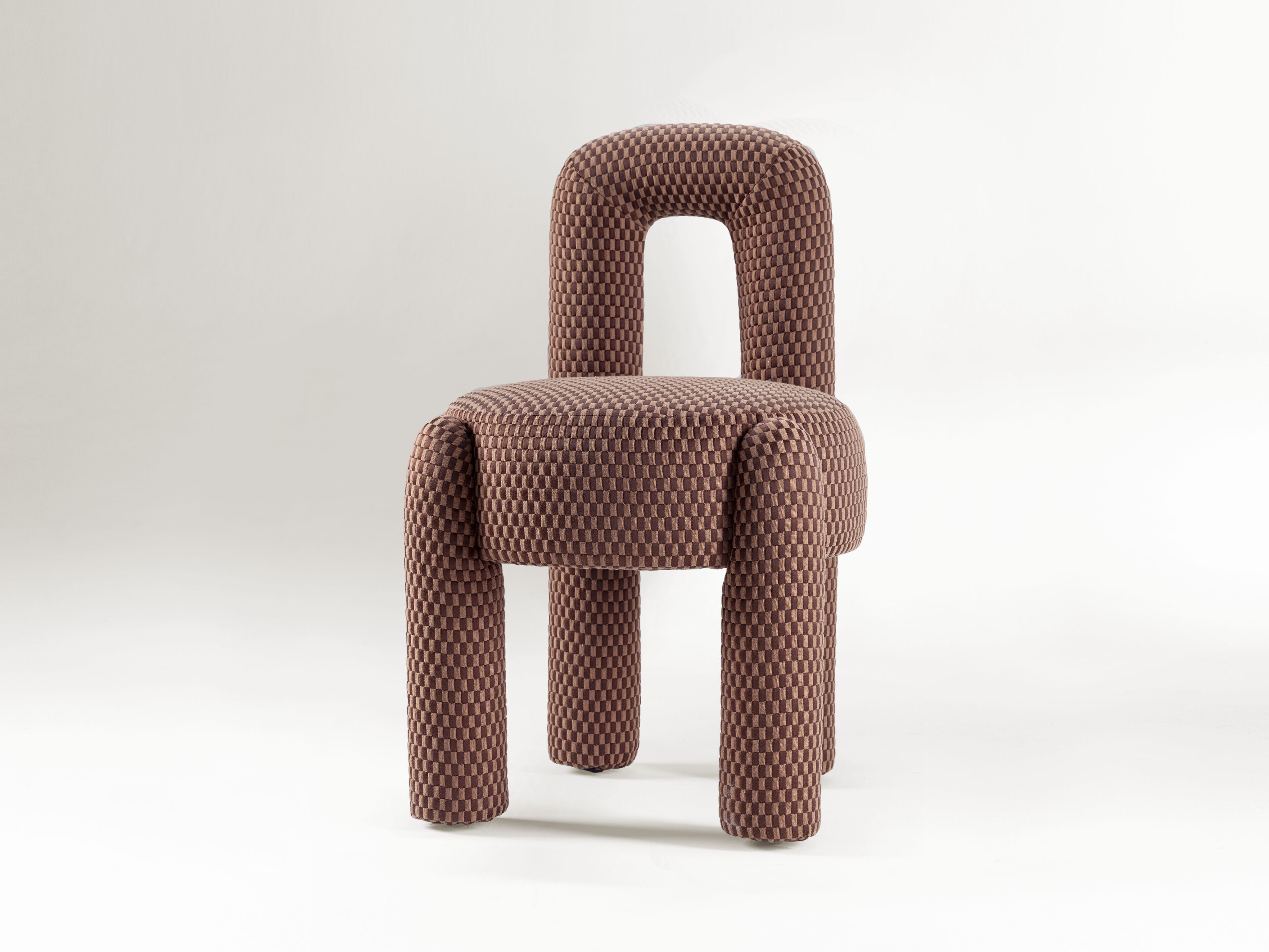 Мягкий стул из ткани DOOQ Marlon ARCH-00090983