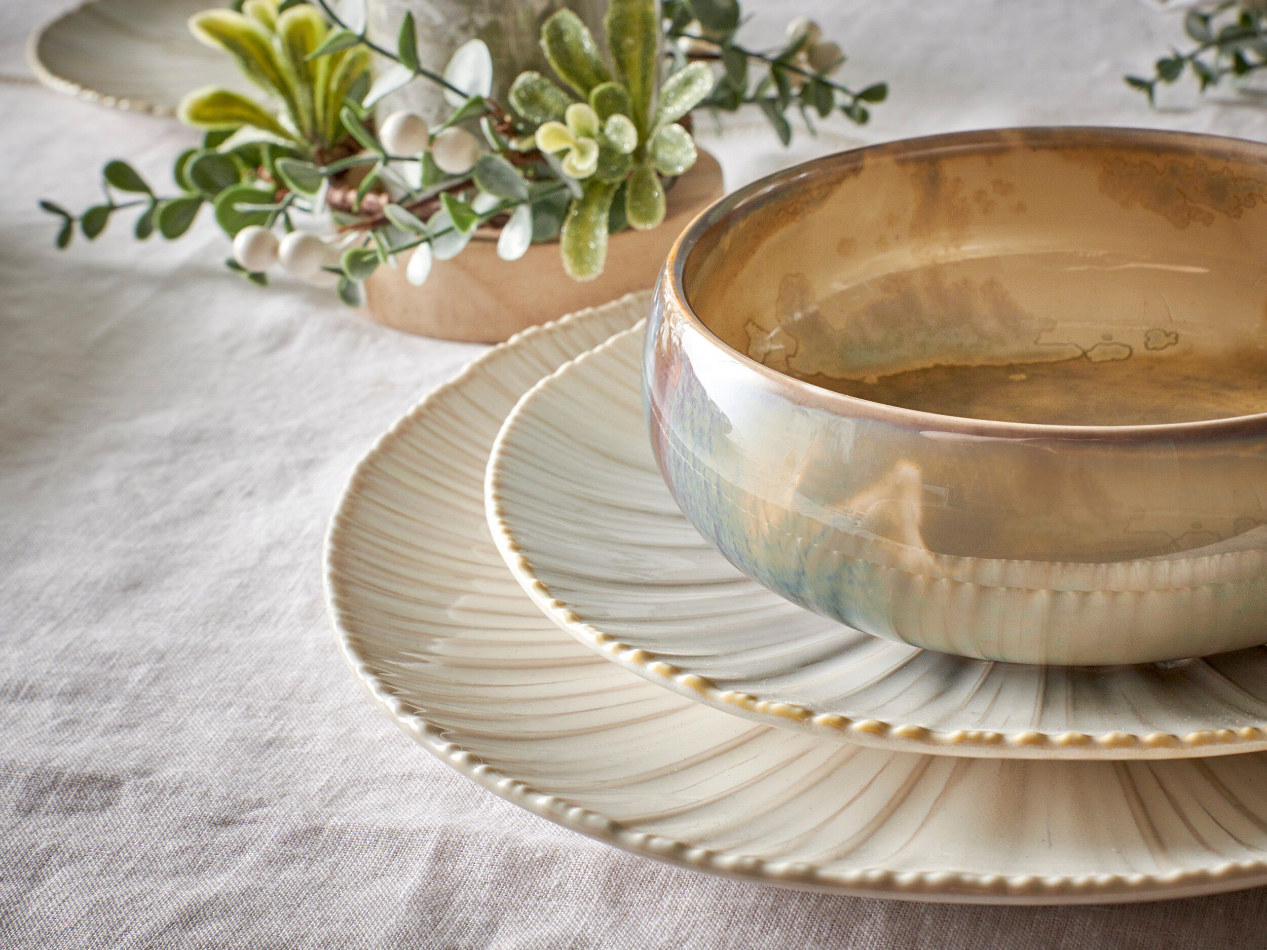 Фарфоровая круглая плоская тарелка POMAX Mysa ARCH-00110032 - Вид №6