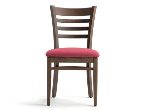 Стул из бука с мягким сиденьем