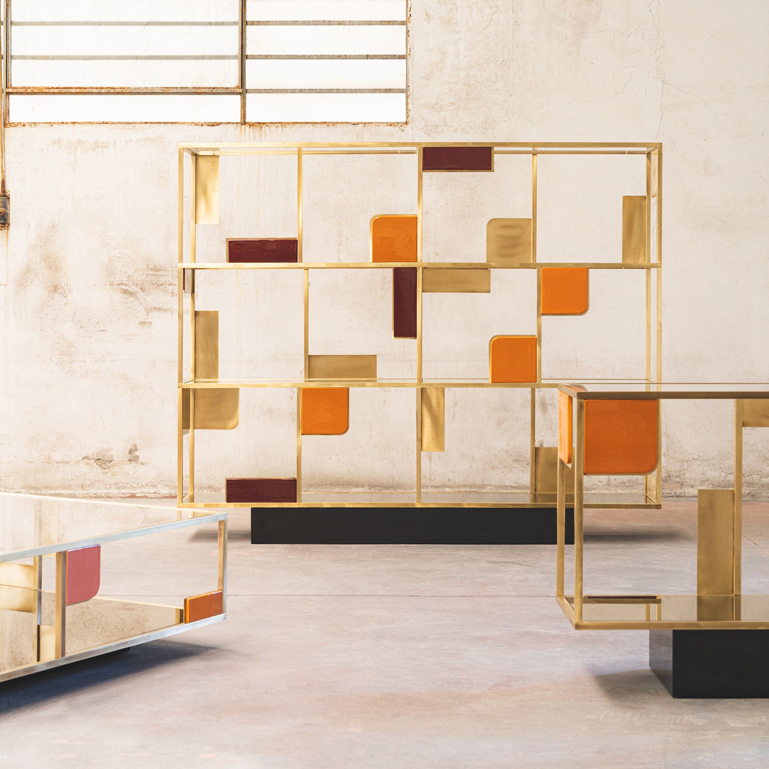 Латунный двухсторонний самонесущий книжный шкаф MARIONI ARCH-00106283 - Вид №2