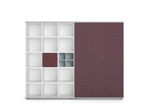 Книжный магазин в дневное время