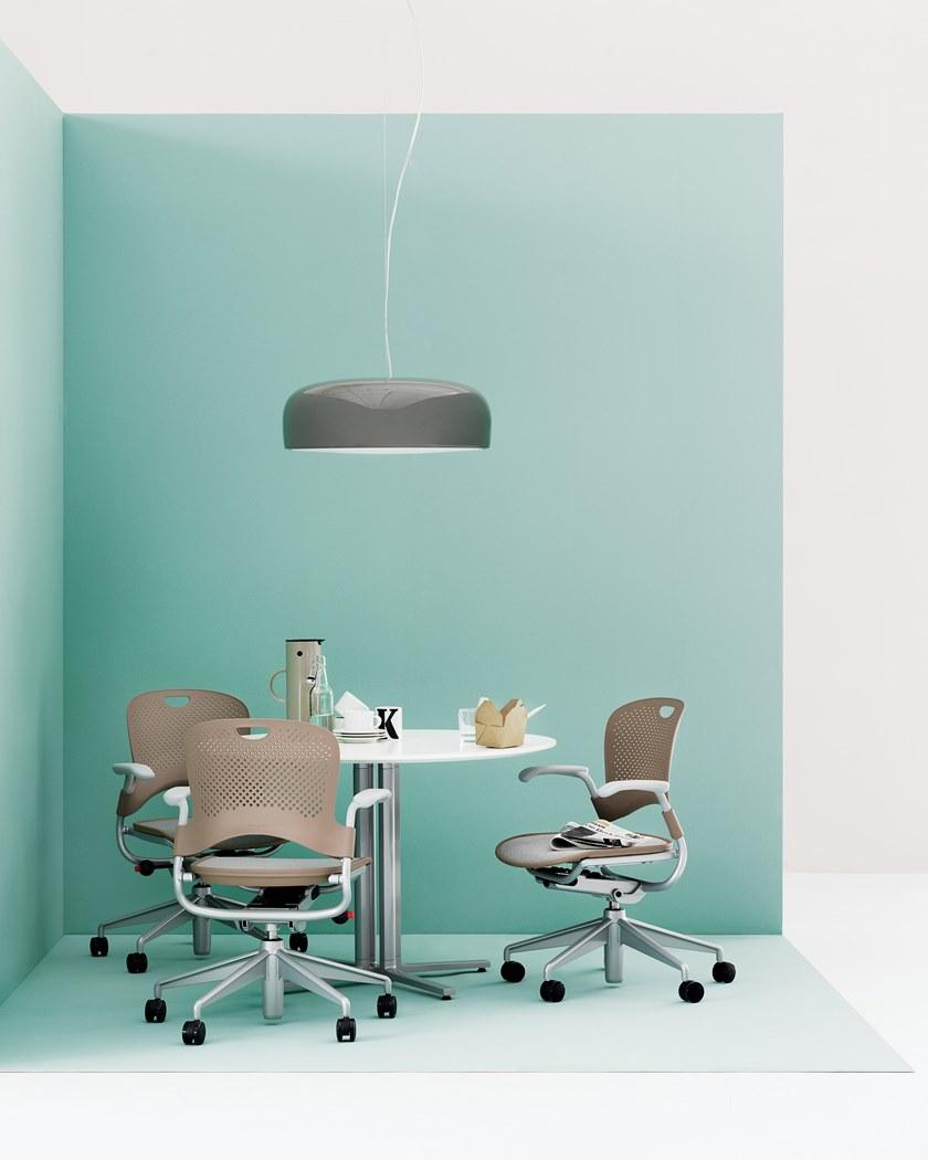 Herman Miller Офисный стул из нейлона® с 5 спицами и подлокотниками Caper sun-id-1413979 - Вид №9