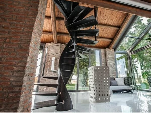 Officine Sandrini Металлическая винтовая лестница