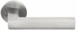 Formani Ручка из нержавеющей стали на розетке Two Pbl23/50