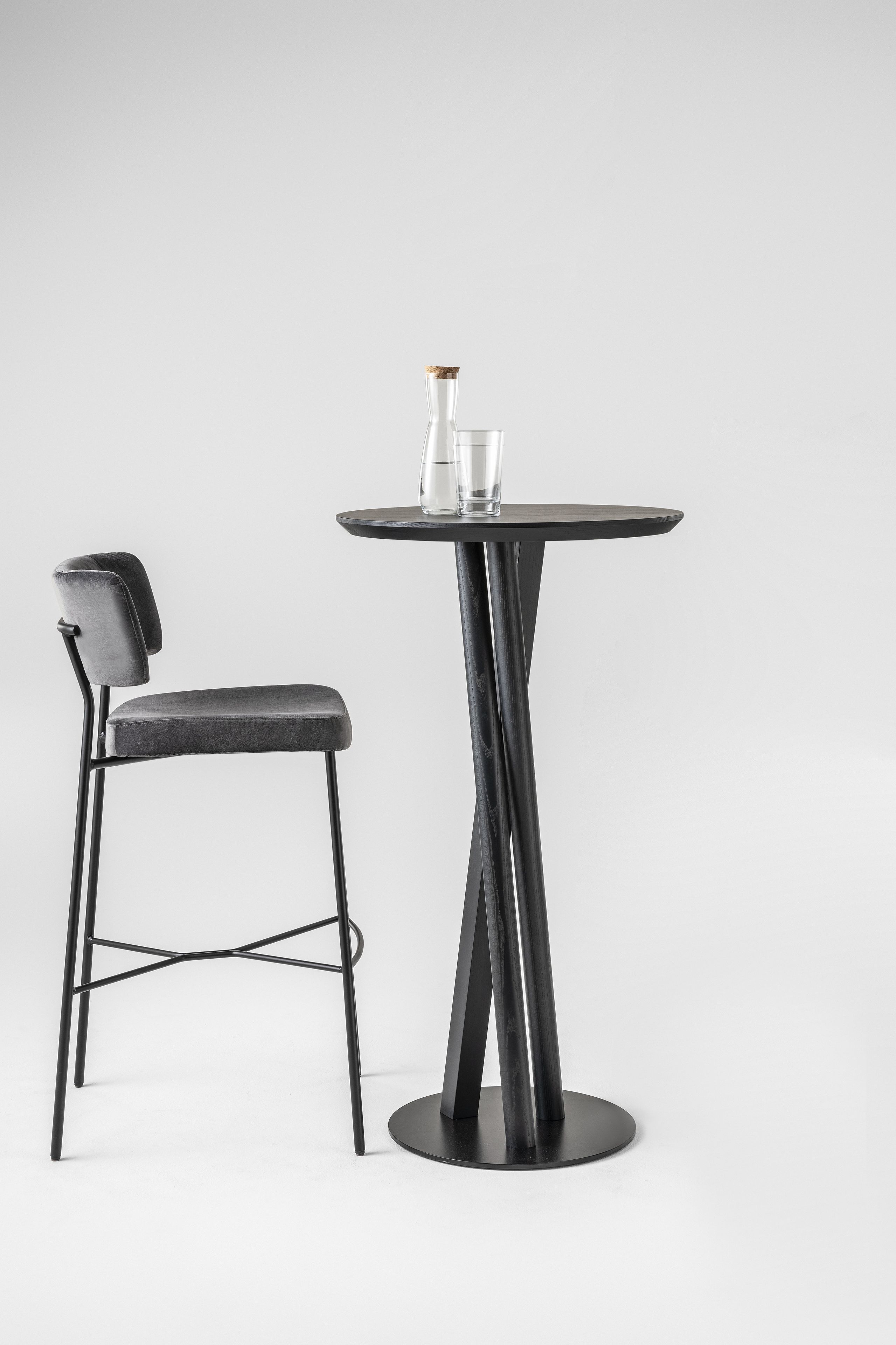 Тканевый табурет с подставкой для ног со спинкой TrabA' Marlen ARCH-00067717 - Вид №4