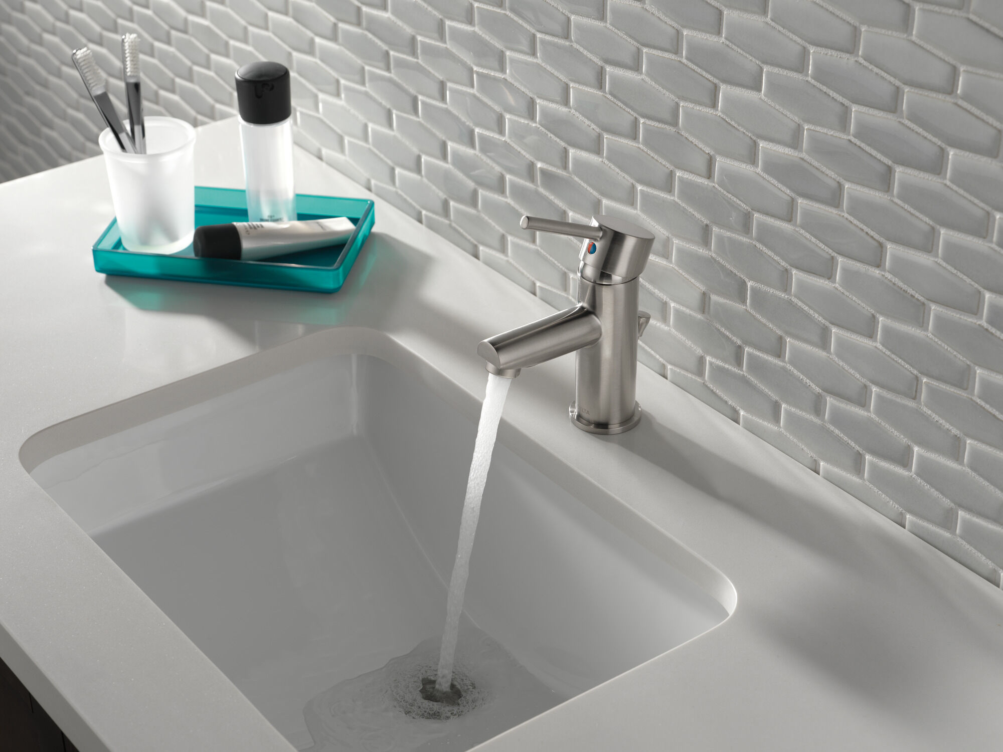 559LF-SSPP Смеситель для ванной Project-Pack с одной ручкой Delta Faucet Modern Нержавеющая сталь - Вид №1