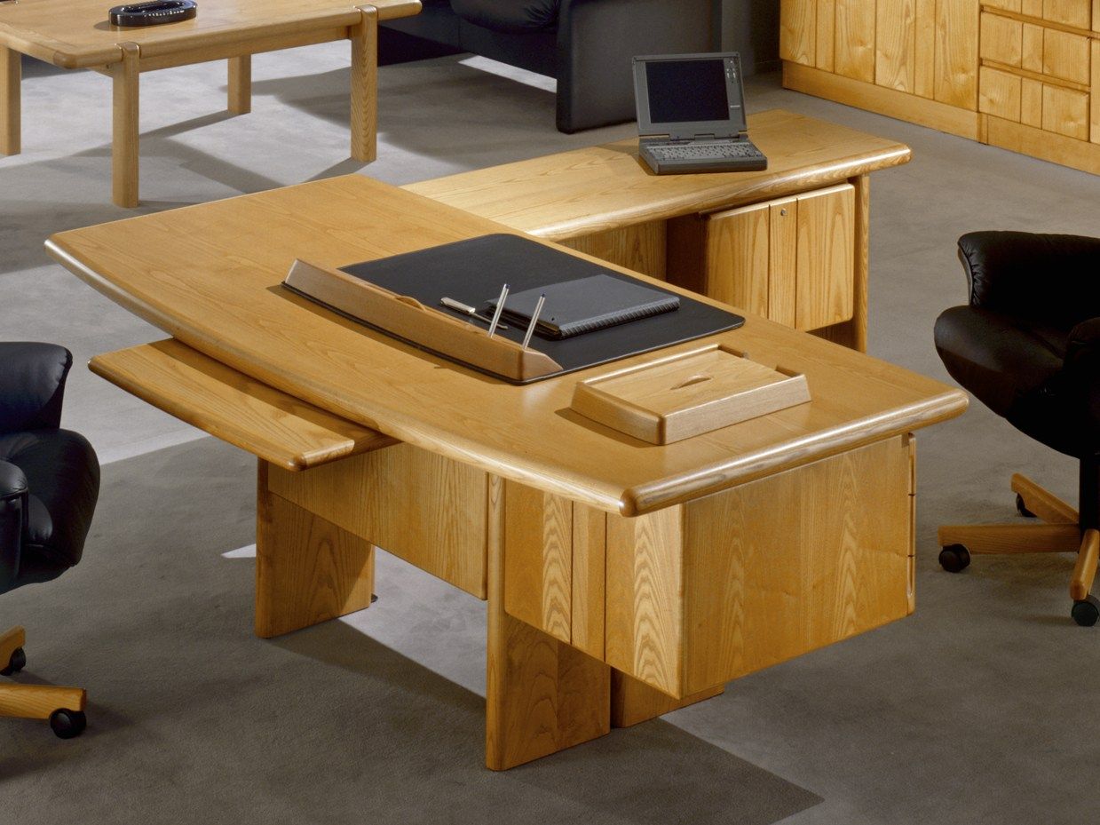 Деревянный угловой исполнительный стол Dyrlund Commodore ARCH-00081448