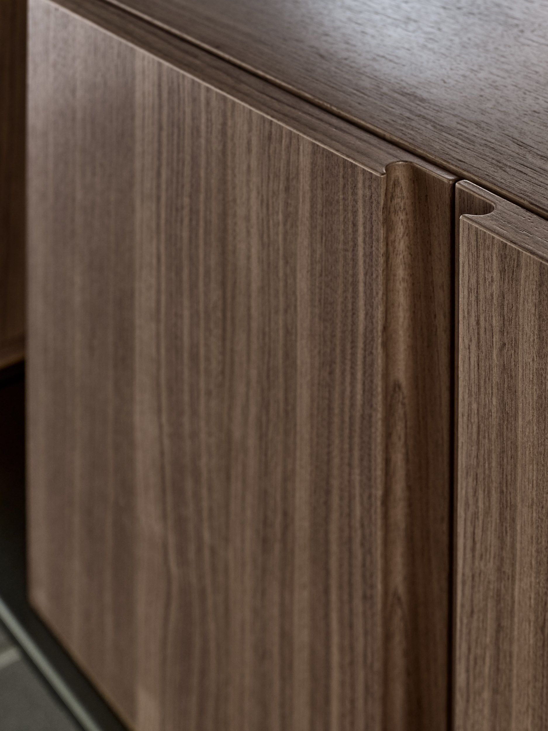 Книжный шкаф из алюминия и дерева с креплением пол-потолок String Furniture Pira ARCH-00102553 - Вид №11