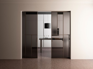 Стеклянная дверь