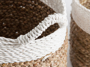 Плетеная корзина для белья