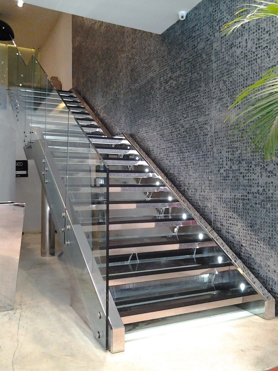 Лестница из металла и стекла Crestani 2000 AQUA ARCH-00069738 - Вид №1