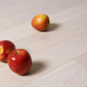 Паркетная доска Amber Wood Белая Ночь Дуб Стандарт (Гладкая) 1860х189 мм.