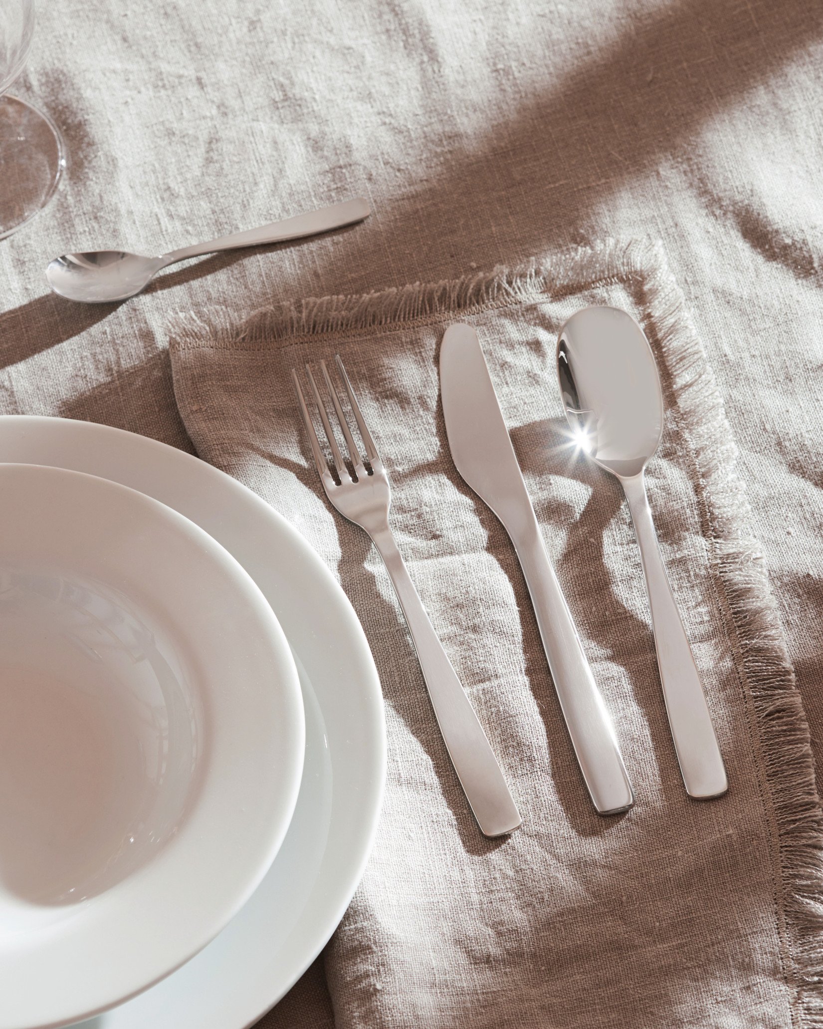 Десертная ложка. 6 предметов Alessi Knife, вилка, ложка AJM22/4 - Вид №1