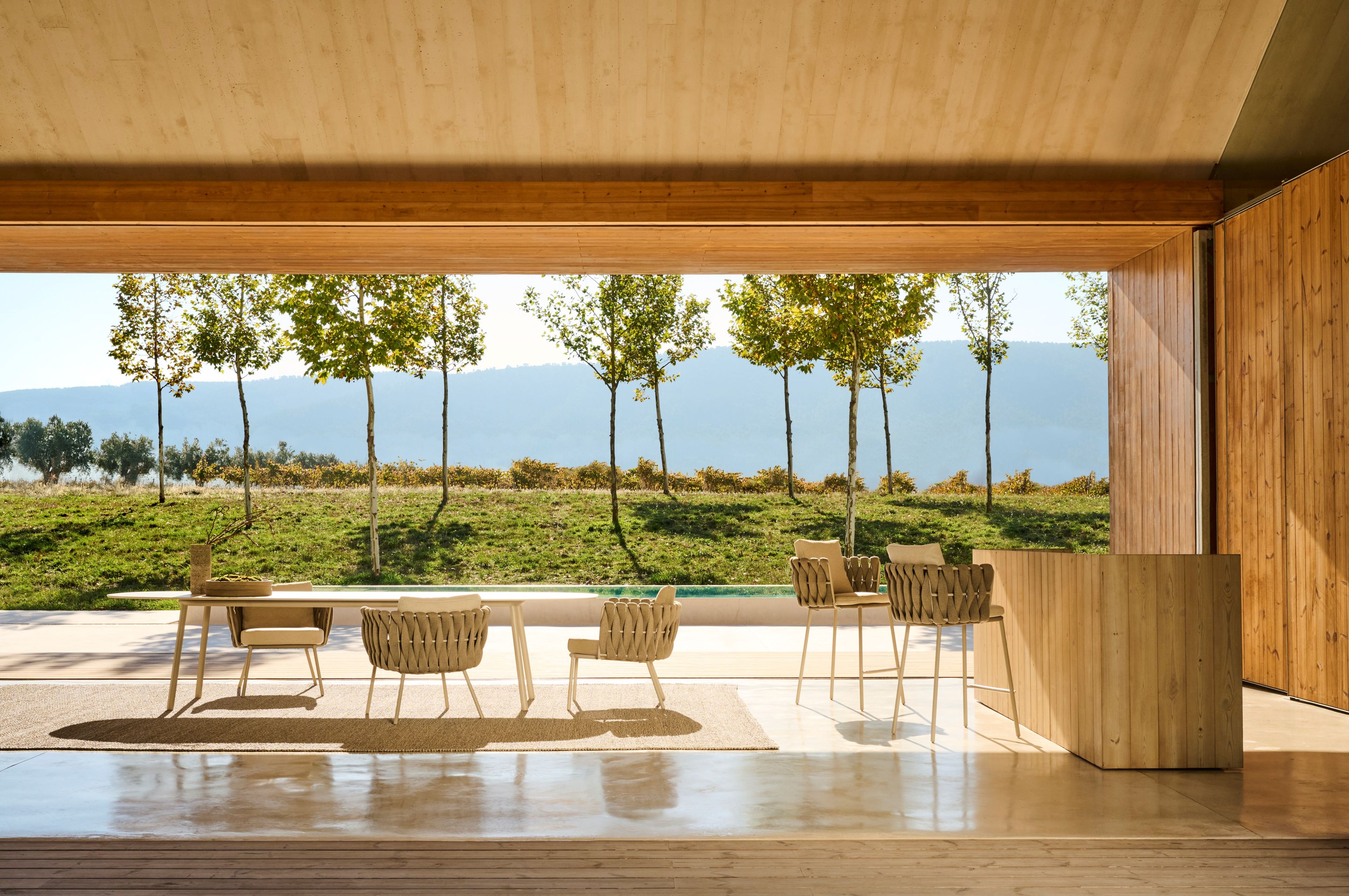 Мягкий тканевый стул с подлокотниками TRIBÙ Tosca ARCH-00002361 - Вид №2