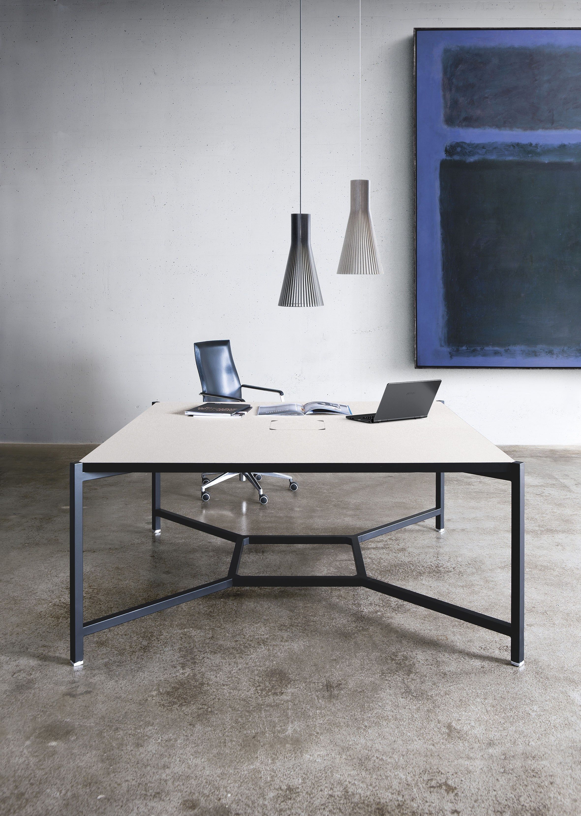 Квадратный стол для совещаний с системой кабельной втулки FANTONI концентратор ARCH-00031476 - Вид №1