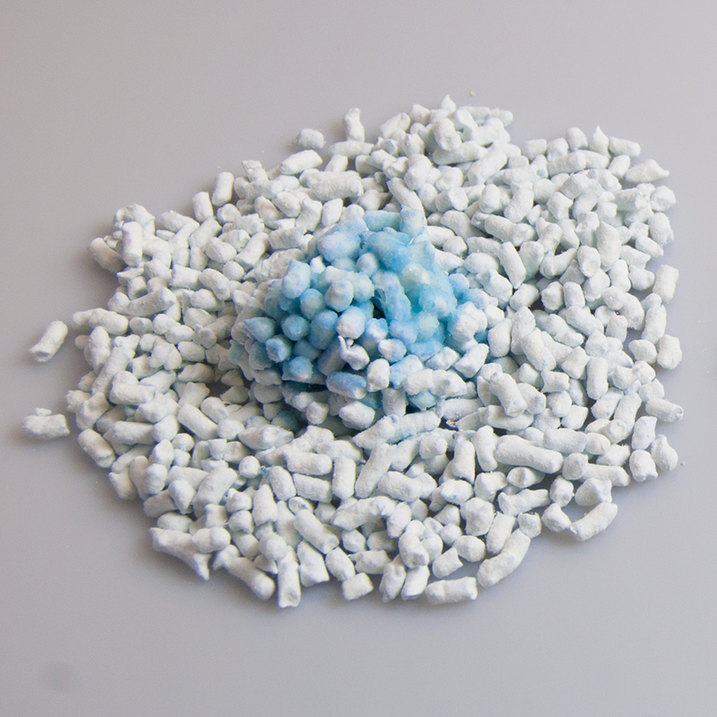 ПР0046982 Наполнитель для кошачьего туалета ультракомкующийся с голубым индикатором, 7л Japan Premium Pet  - Вид №2