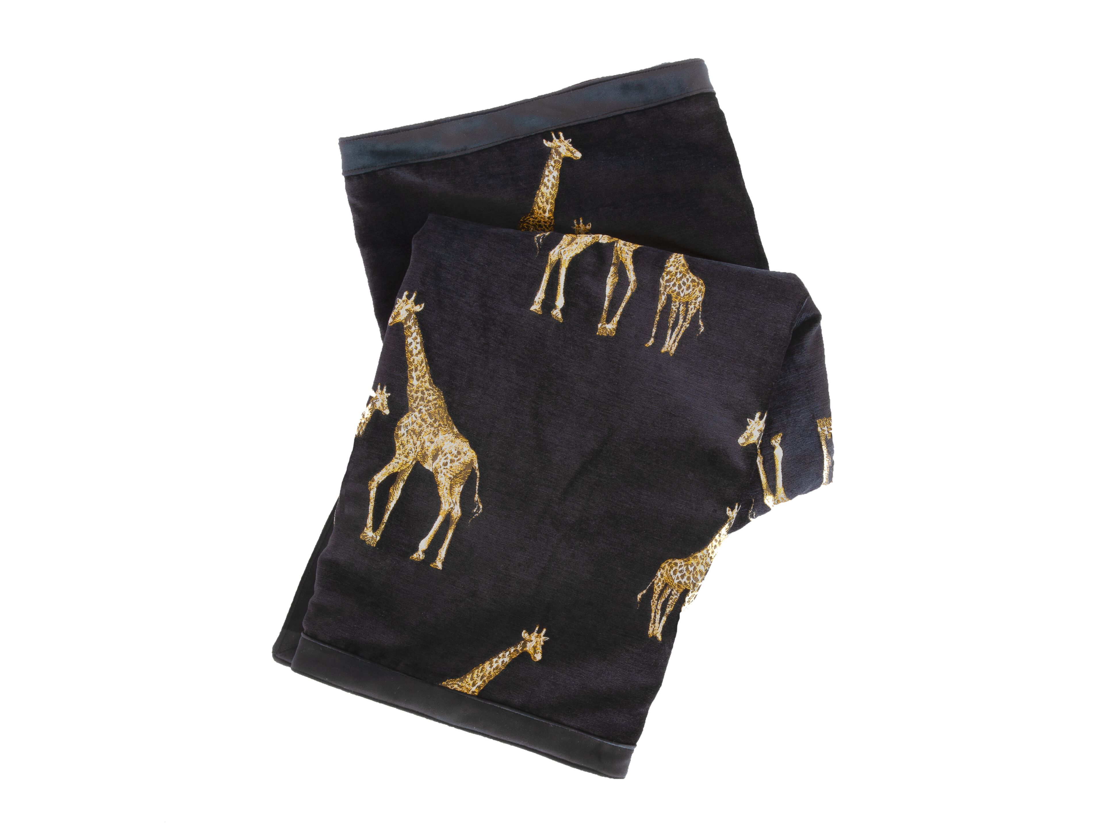 Бархатная вышитая вручную плед MX HOME Саванны ARCH-00100436