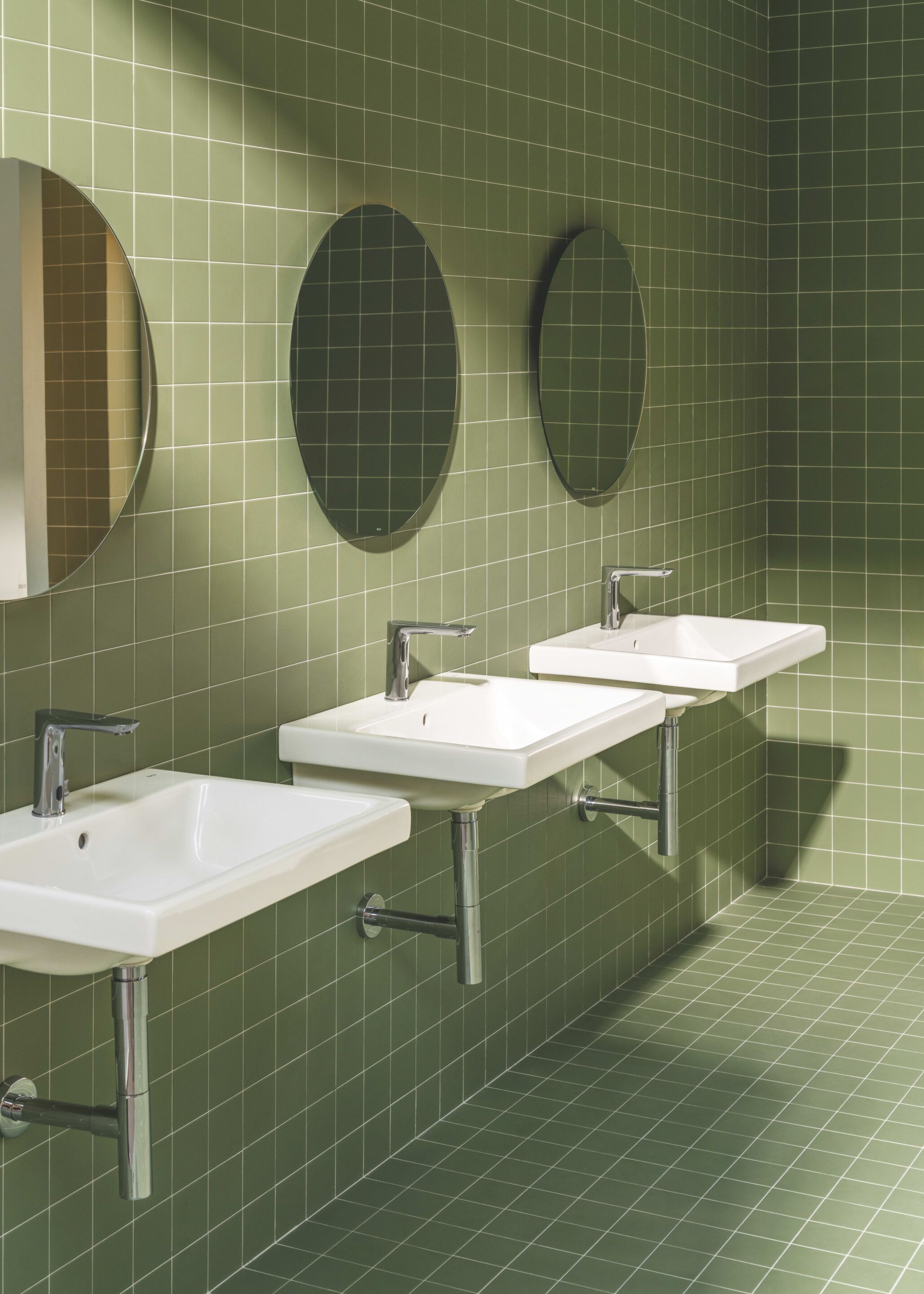 Электронный смеситель для раковины из хромированной латуни Roca Cala ARCH-00149189 - Вид №1