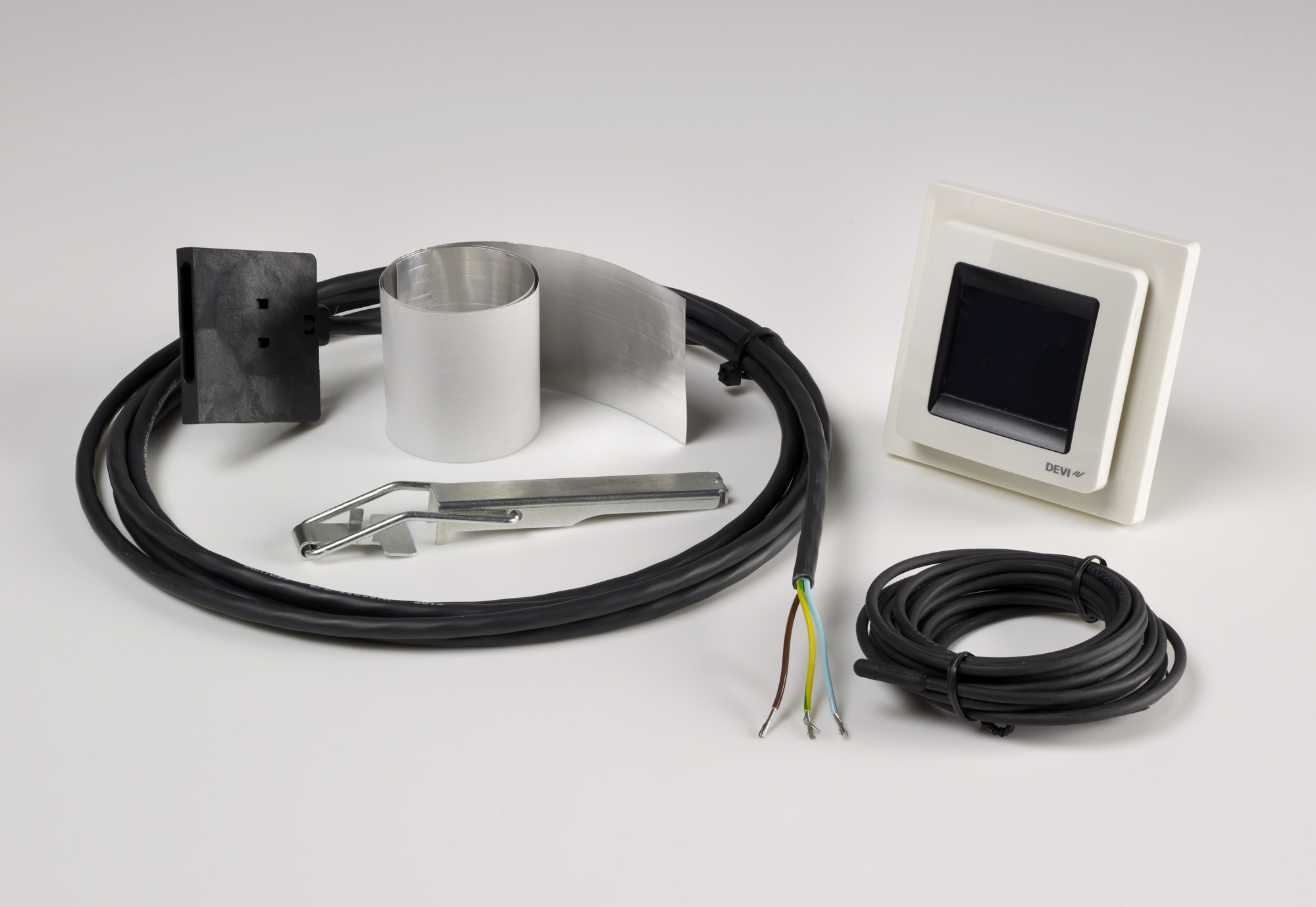 Danfoss DEVIdry™ — нагревательные маты под ламинат/дерево DEVIdry X200 кабель-удлинитель, 200 см 19911112  - Вид №5