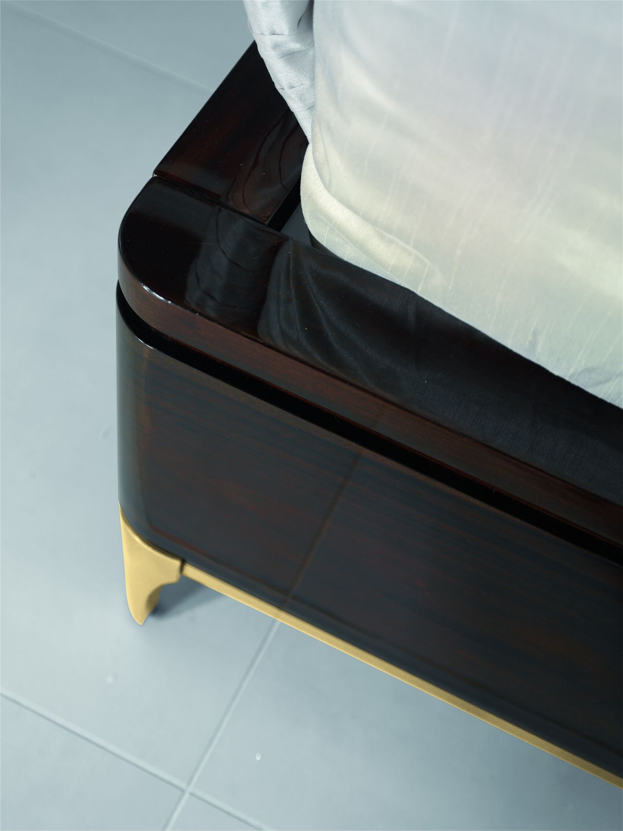 Деревянная кровать с мягким изголовьем Hurtado Evolution ARCH-00123796 - Вид №2