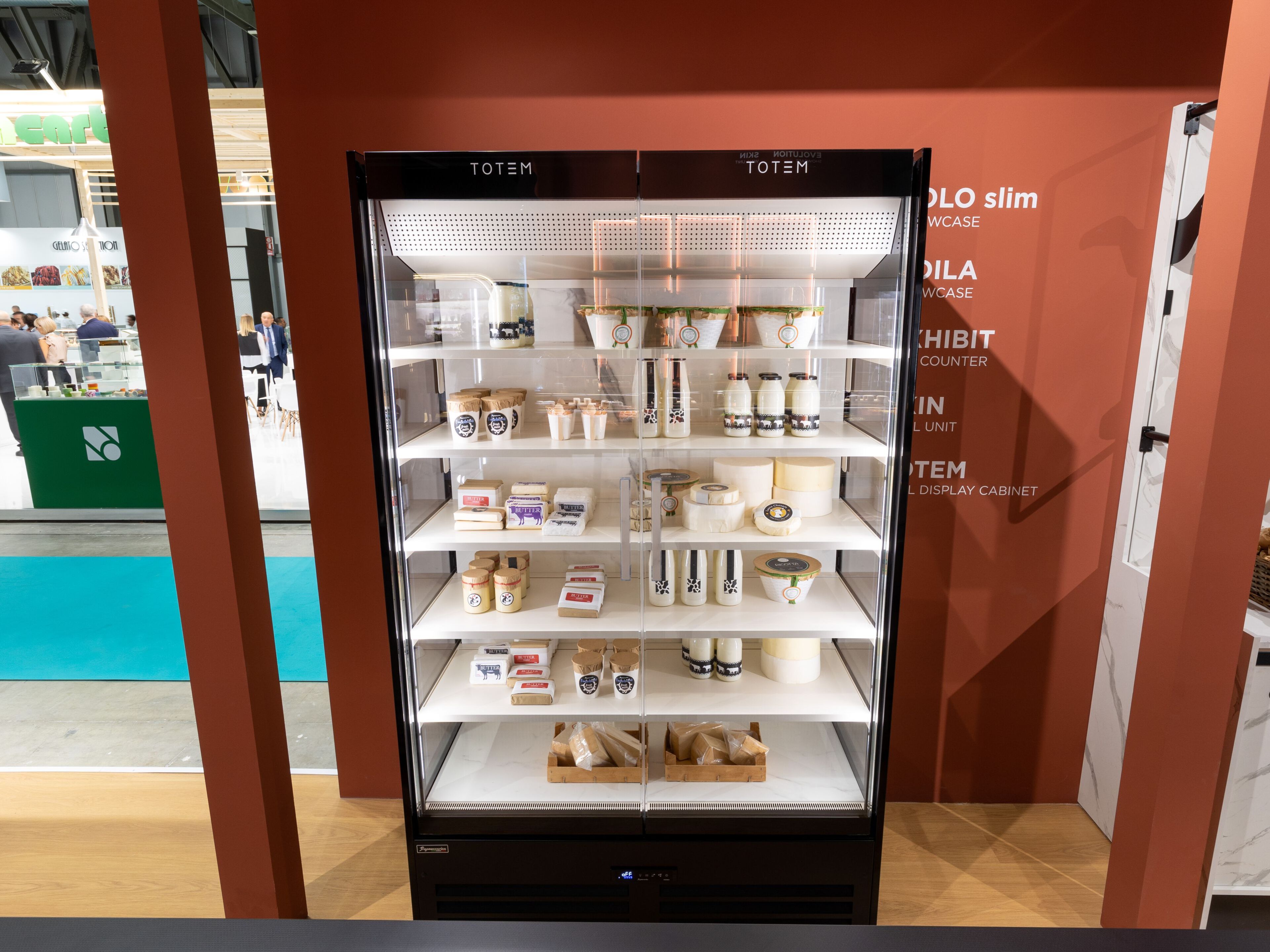 Вертикальная охлажденная витрина Frigomeccanica ARCH-00032395