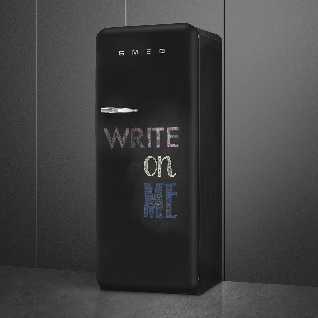 FAB28RDBB5 Холодильник / отдельностоящий однодверный холодильник, стиль 50-х годов, 60 см, петли справа, графитовый SMEG  - Вид №2