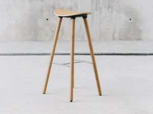 ENEA Высокий деревянный табурет с подставкой для ног Coma wood