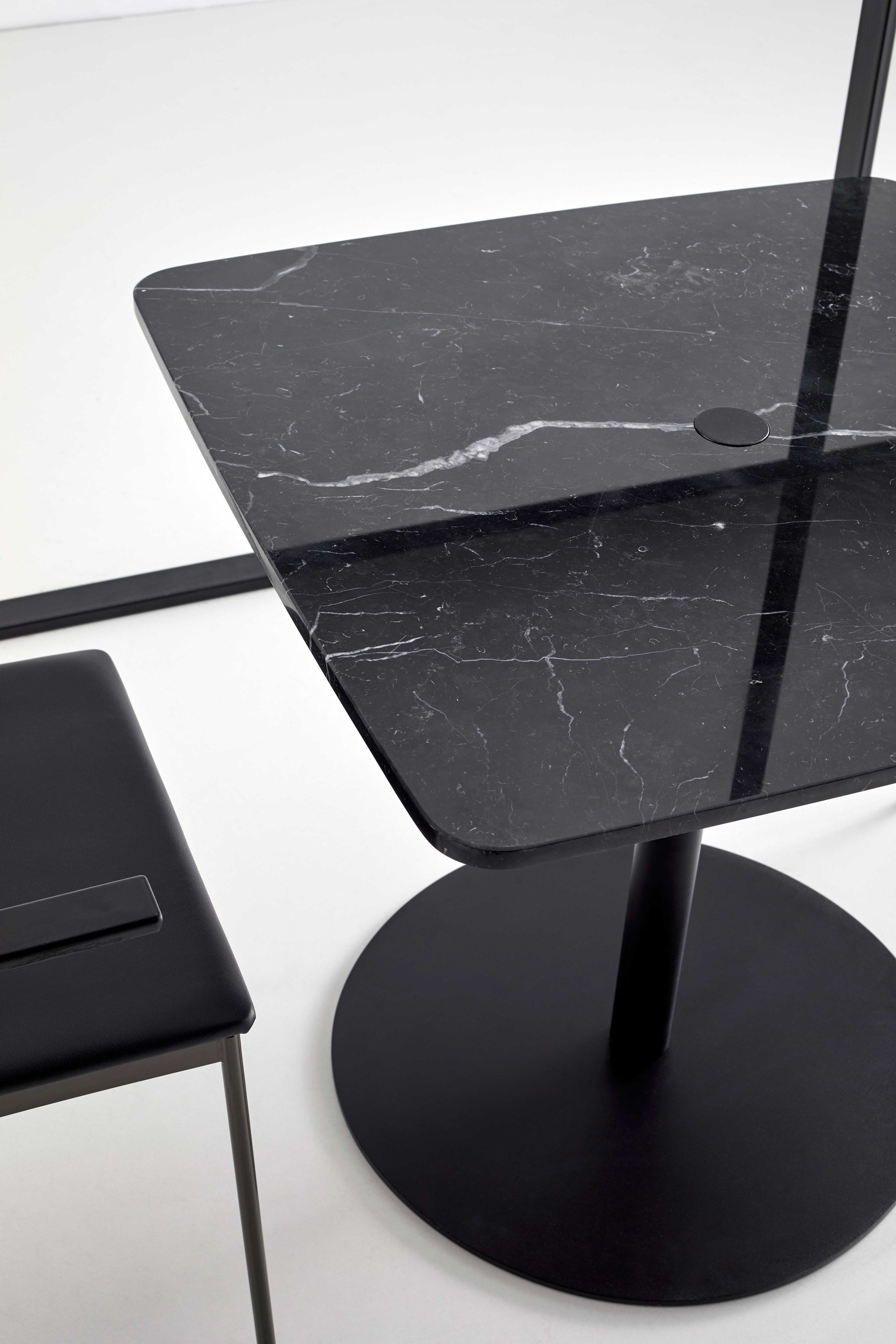 Квадратный мраморный стол Punt ядро ARCH-00125596 - Вид №6