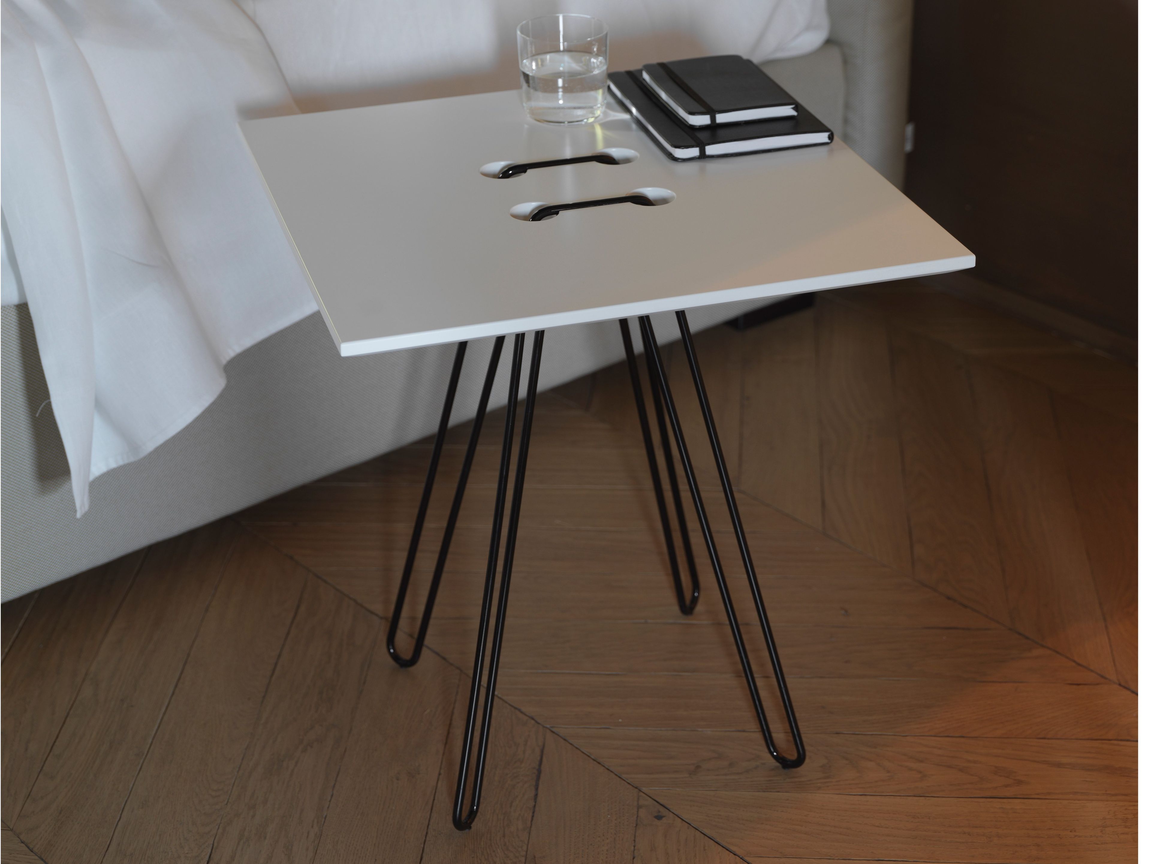 Высокий квадратный лакированный стол Casamania & Horm Twine T ARCH-00090132