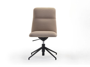 Тканевое вращающееся офисное кресло
