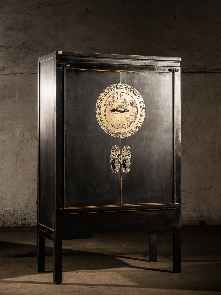 Шкаф распашной двухдверный черный "Гуй" ДОМАШНЯЯ ОБСТАНОВКА  017308 Черный Santreyd  - Вид №7