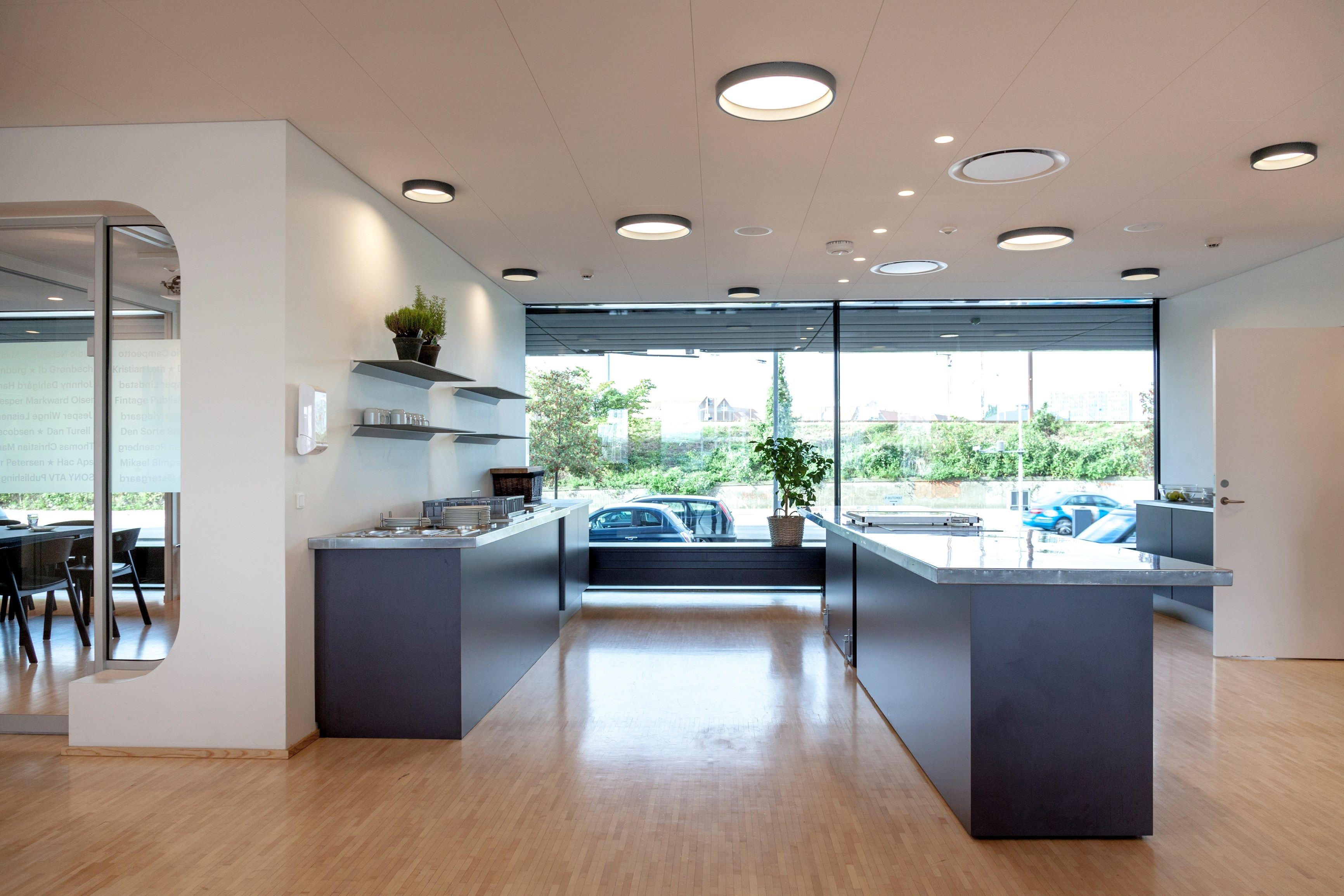 Светодиодный потолочный светильник Louis Poulsen LP CIRCLE ARCH-00101429 - Вид №10