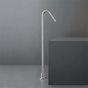 Свободно стоящий излив для ванны H. 835 мм  FRE10 CEADESIGN