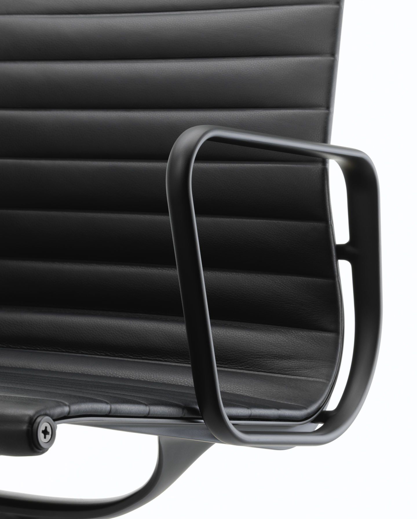 Ткань спиц поворотный стул с подлокотниками VITRA Eames Aluminium Group ARCH-00087363 - Вид №25